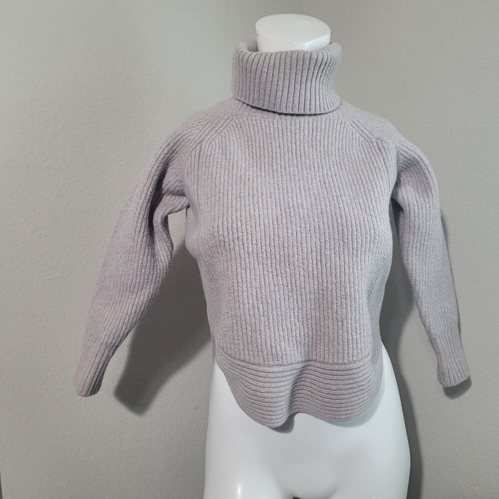 Aritzia Wilfred Free XS cable knit cropped sweater turtleneck ribbed merino wool